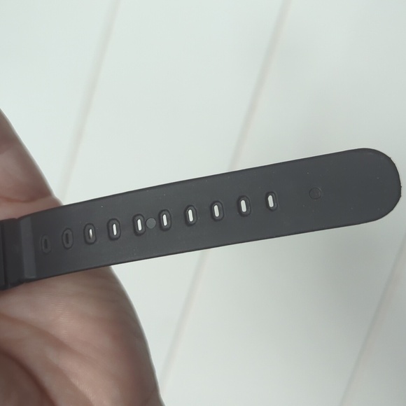 Ultra Rare Vintage Analog 90's Watch - Picture 7 of 9